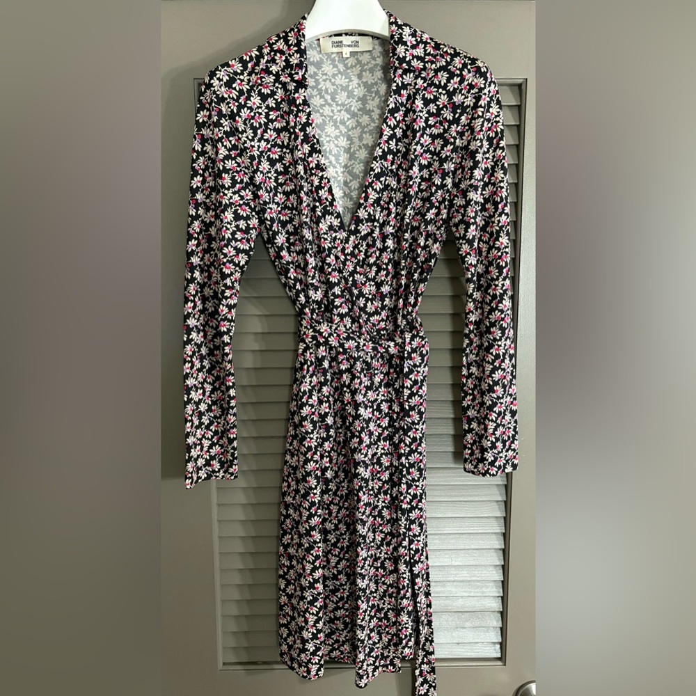 Diane Von Furstenberg long sleeve wrap dress